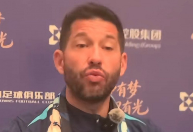 jiuyou入口-三镇新帅莫拉：球员只分好的和不好的，我不会在意他们的年龄