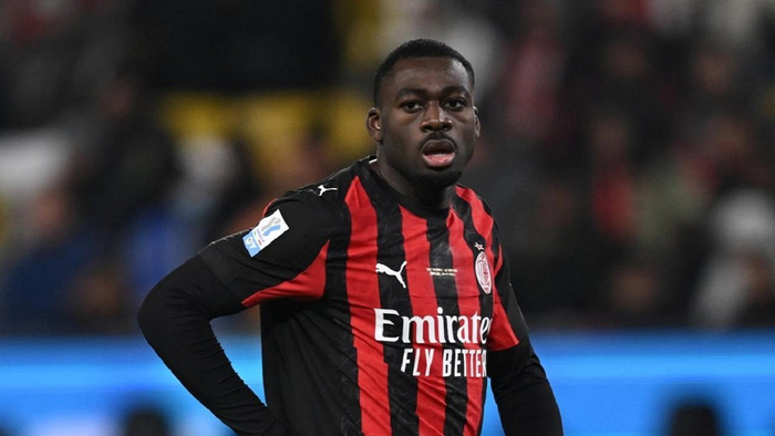 九游官网-加拉塔萨雷3000万欧报价福法纳遭拒，球员坚持留米兰|AC米兰|土超|加拉塔萨雷俱乐部|奖金|体育赛事讨论_新浪体育_新浪新闻