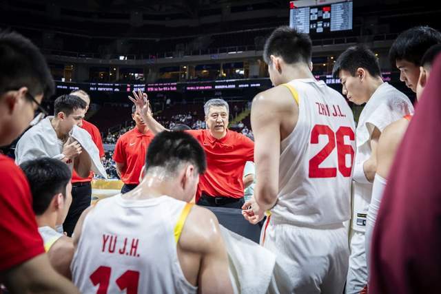 九游官方网站-最新排名！日本领跑，韩国第2，中国男篮2胜2负第3，再赢1场出线